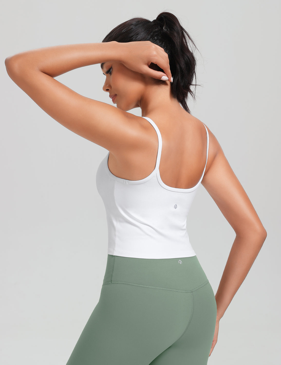 HeyNuts Cropped Cami Tank Top for Womens, Square Neck Spaghetti Strap Low Impact Yoga Longline Sports Bras Padded A-C Cups