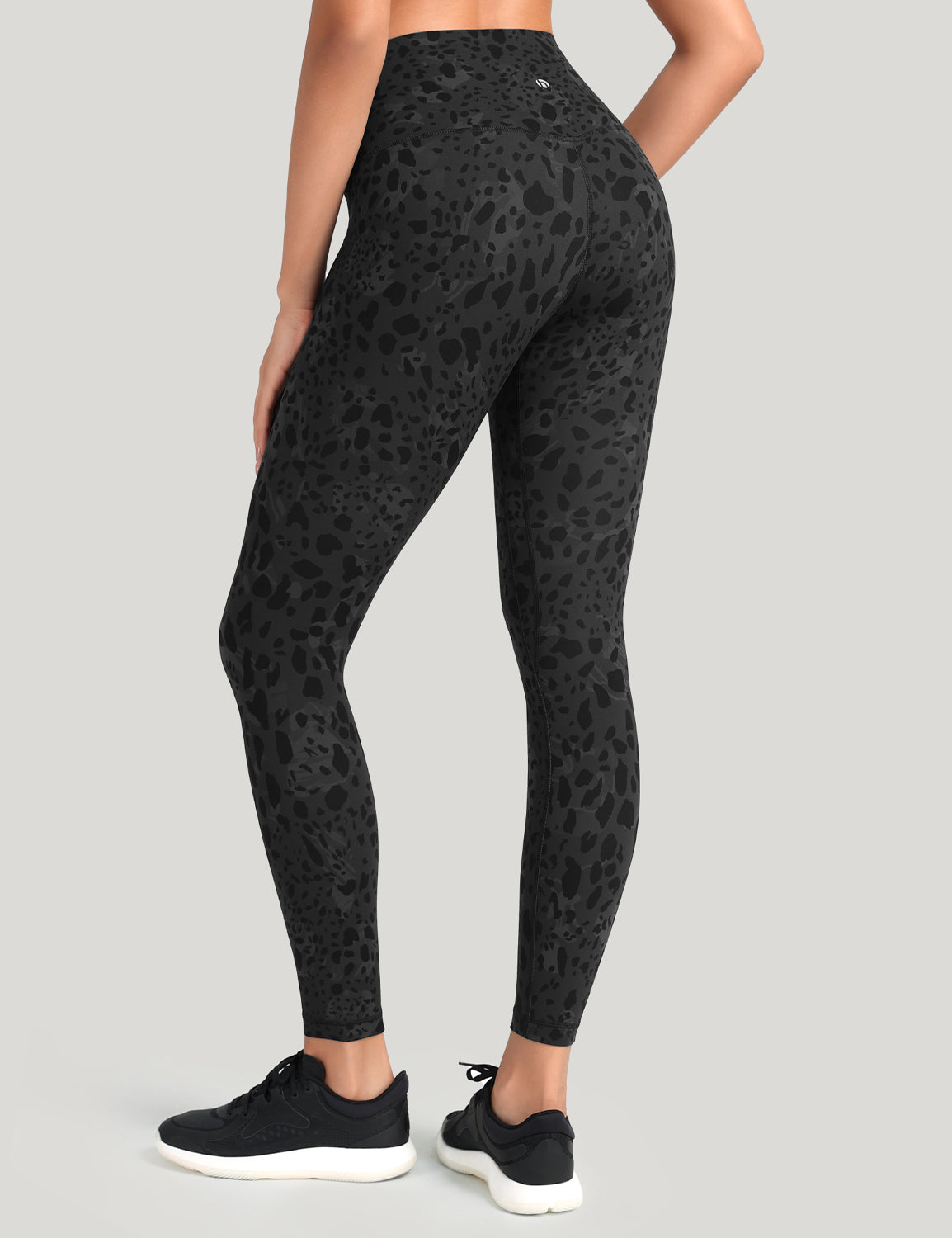 HeyNuts Workout Pro Leggings, 7/8 High Waisted Compression Gym Tummy Control Athletic Yoga Pants 25"
