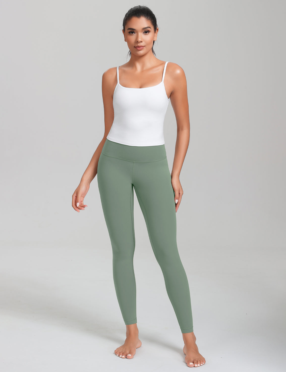 HeyNuts Cropped Cami Tank Top for Womens, Square Neck Spaghetti Strap Low Impact Yoga Longline Sports Bras Padded A-C Cups