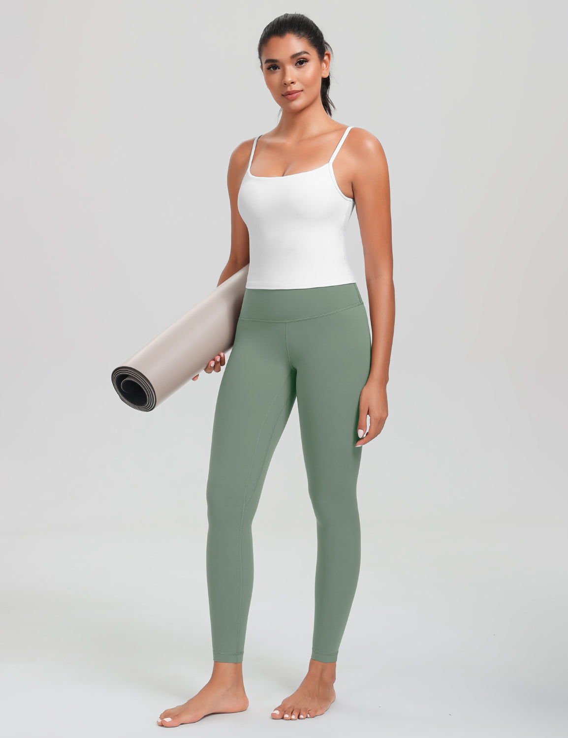 HeyNuts Cropped Cami Tank Top for Womens, Square Neck Spaghetti Strap Low Impact Yoga Longline Sports Bras Padded A-C Cups