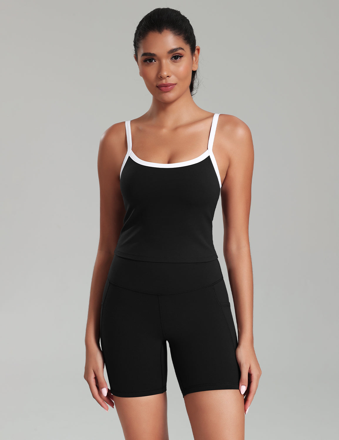 HeyNuts Vintage Color-Block Strappy Tank Top for Womens, Cute Contrasting Trim Yoga Longline Sports Bras Padded A-D Cups