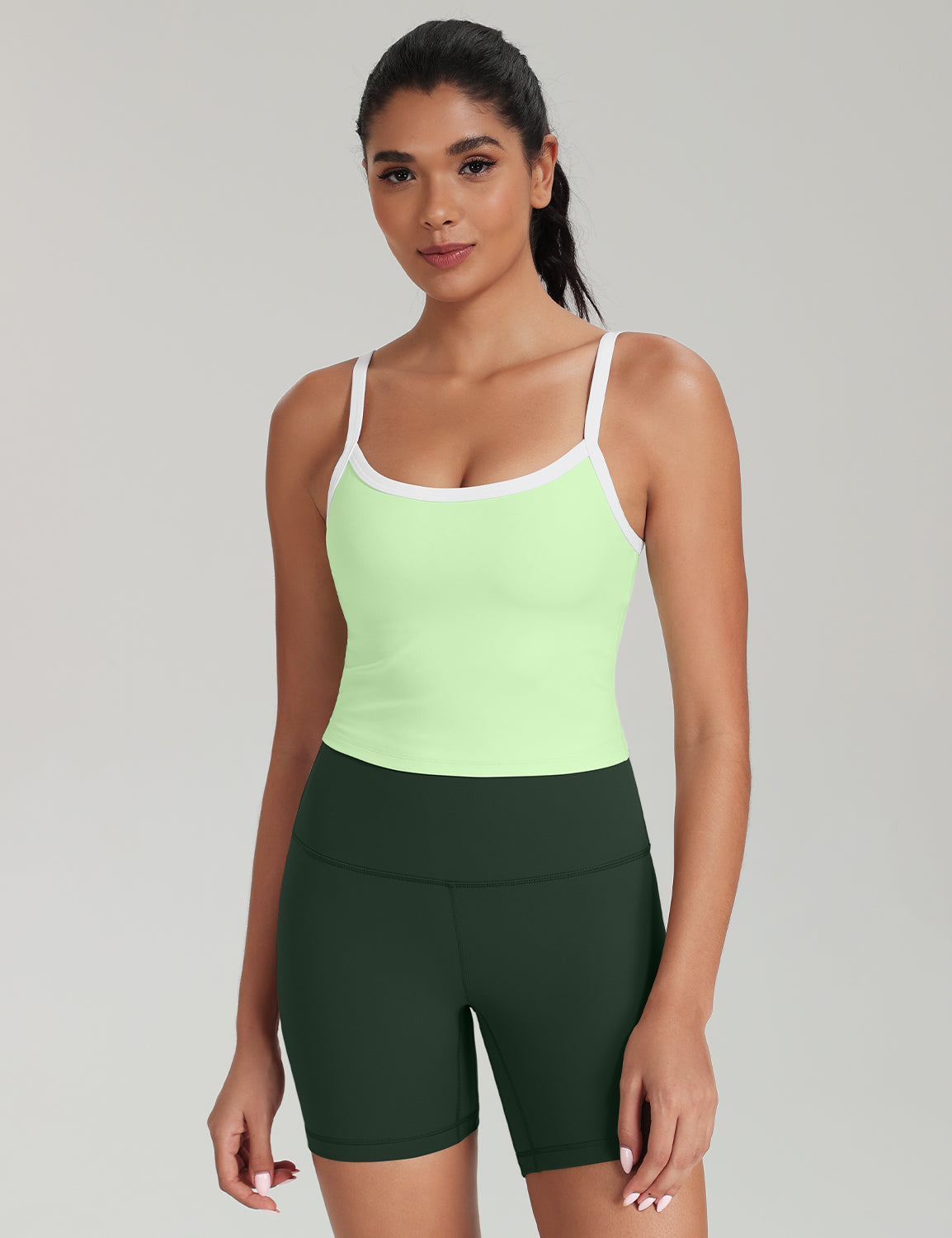 HeyNuts Vintage Color-Block Strappy Tank Top for Womens, Cute Contrasting Trim Yoga Longline Sports Bras Padded A-D Cups