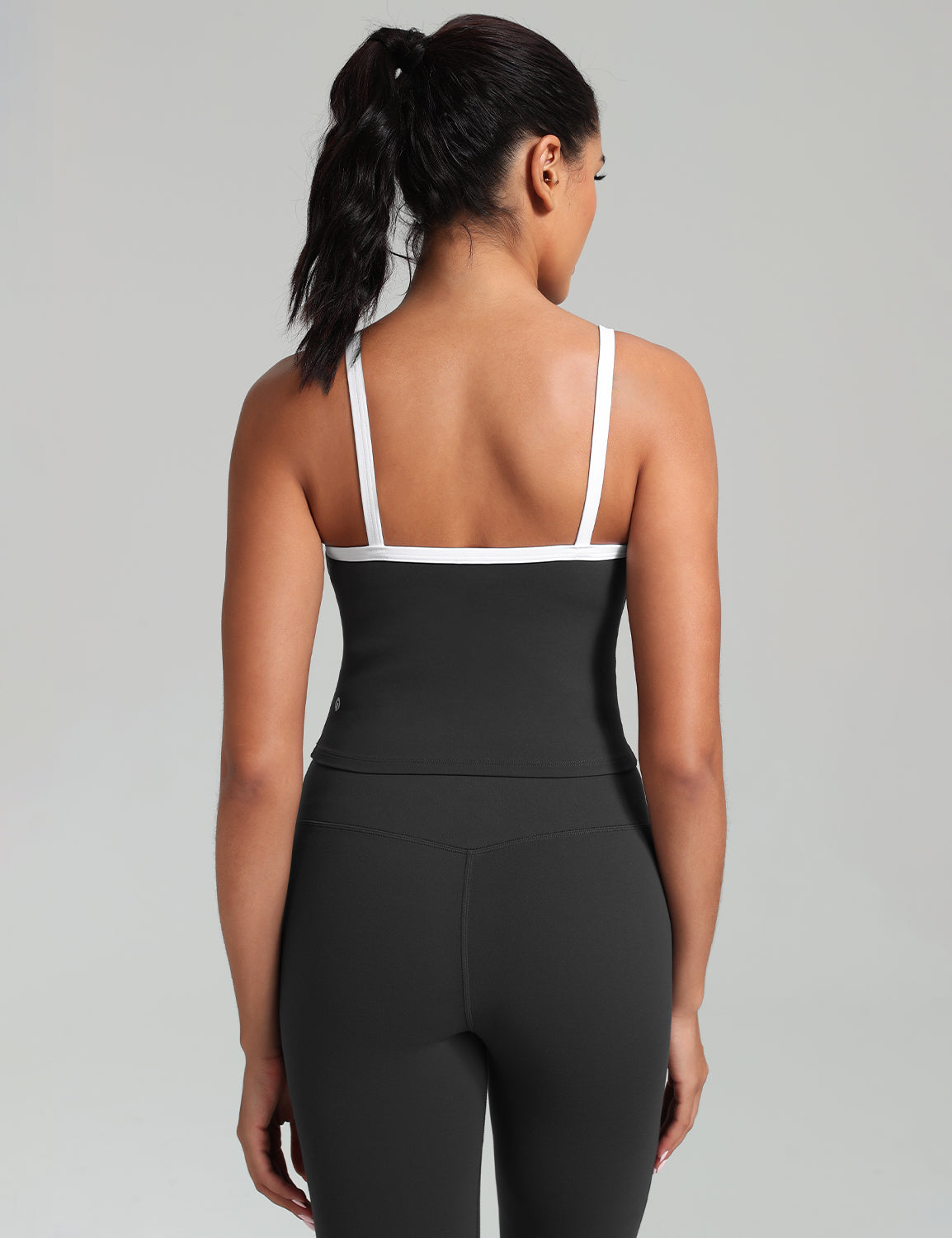 HeyNuts Vintage Color-Block Strappy Tank Top for Womens, Cute Contrasting Trim Yoga Longline Sports Bras Padded A-D Cups