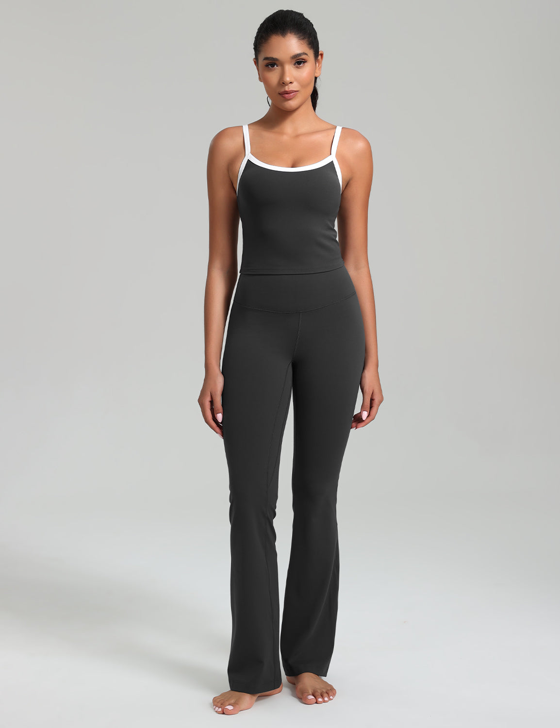 HeyNuts Vintage Color-Block Strappy Tank Top for Womens, Cute Contrasting Trim Yoga Longline Sports Bras Padded A-D Cups