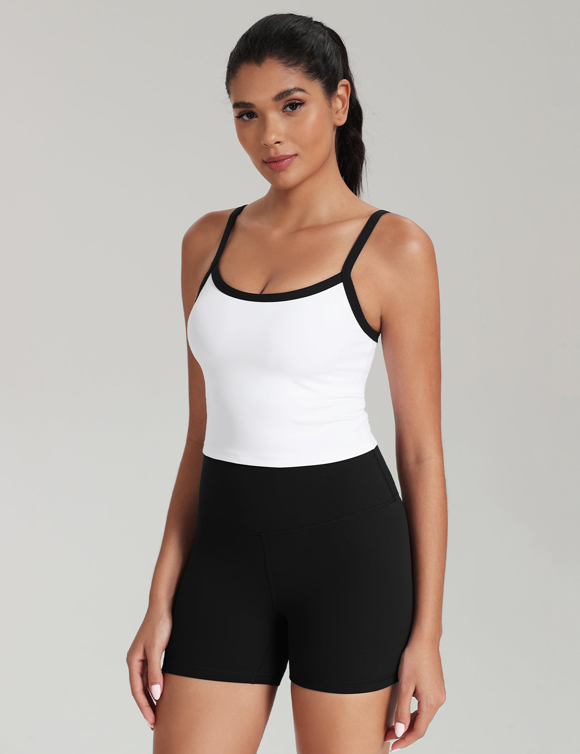 HeyNuts Vintage Color-Block Strappy Tank Top for Womens, Cute Contrasting Trim Yoga Longline Sports Bras Padded A-D Cups