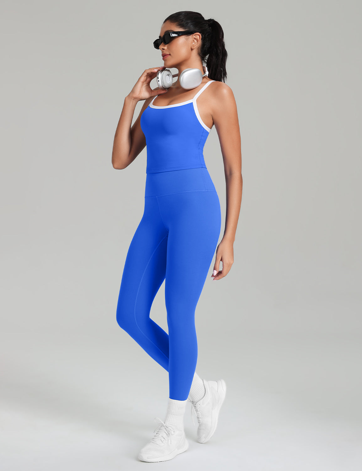 HeyNuts Vintage Color-Block Strappy Tank Top for Womens, Cute Contrasting Trim Yoga Longline Sports Bras Padded A-D Cups