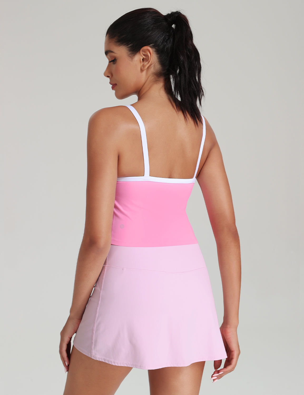 HeyNuts Vintage Color-Block Strappy Tank Top for Womens, Cute Contrasting Trim Yoga Longline Sports Bras Padded A-D Cups