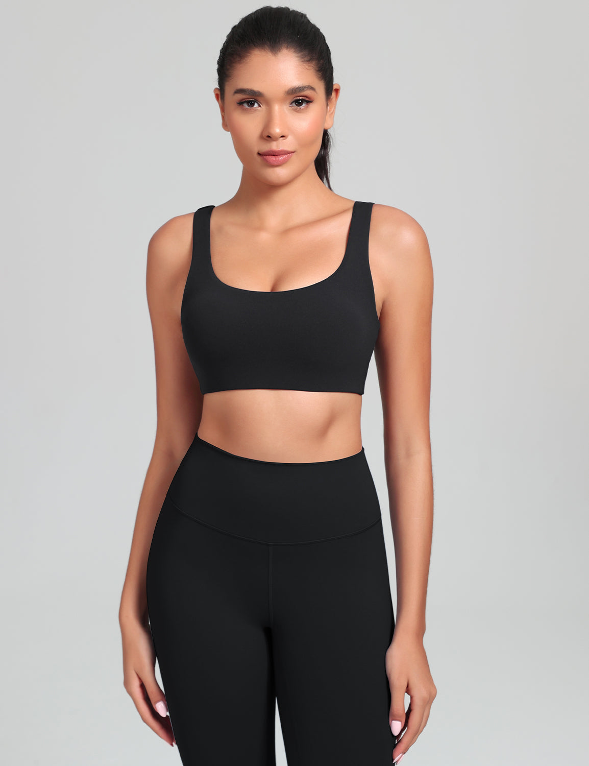 HeyNuts Womens U Back Sports Bra, Scoop Neck Low Impact Workout Yoga Tops Padded with Built in Bras A-D Cups