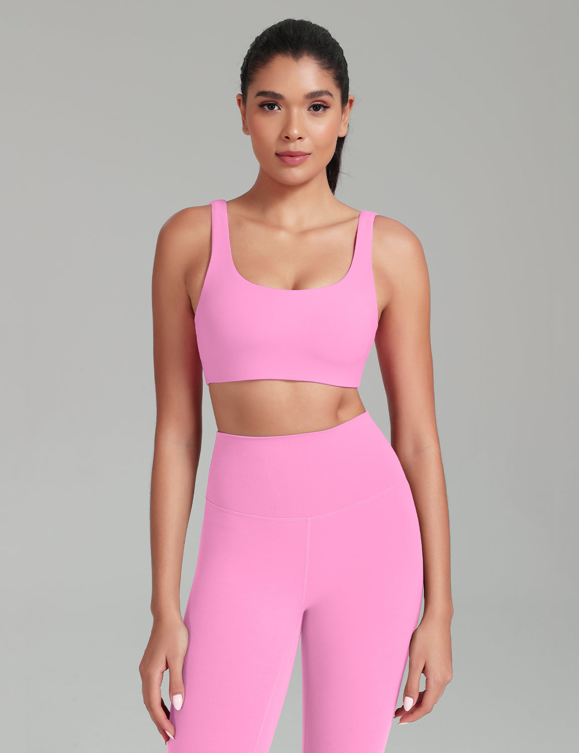 HeyNuts Womens U Back Sports Bra, Scoop Neck Low Impact Workout Yoga Tops Padded with Built in Bras A-D Cups