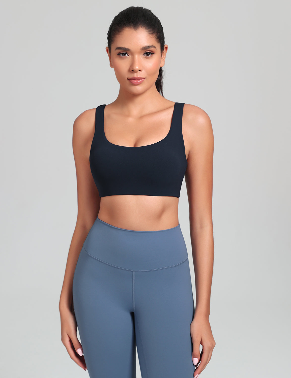 HeyNuts Womens U Back Sports Bra, Scoop Neck Low Impact Workout Yoga Tops Padded with Built in Bras A-D Cups