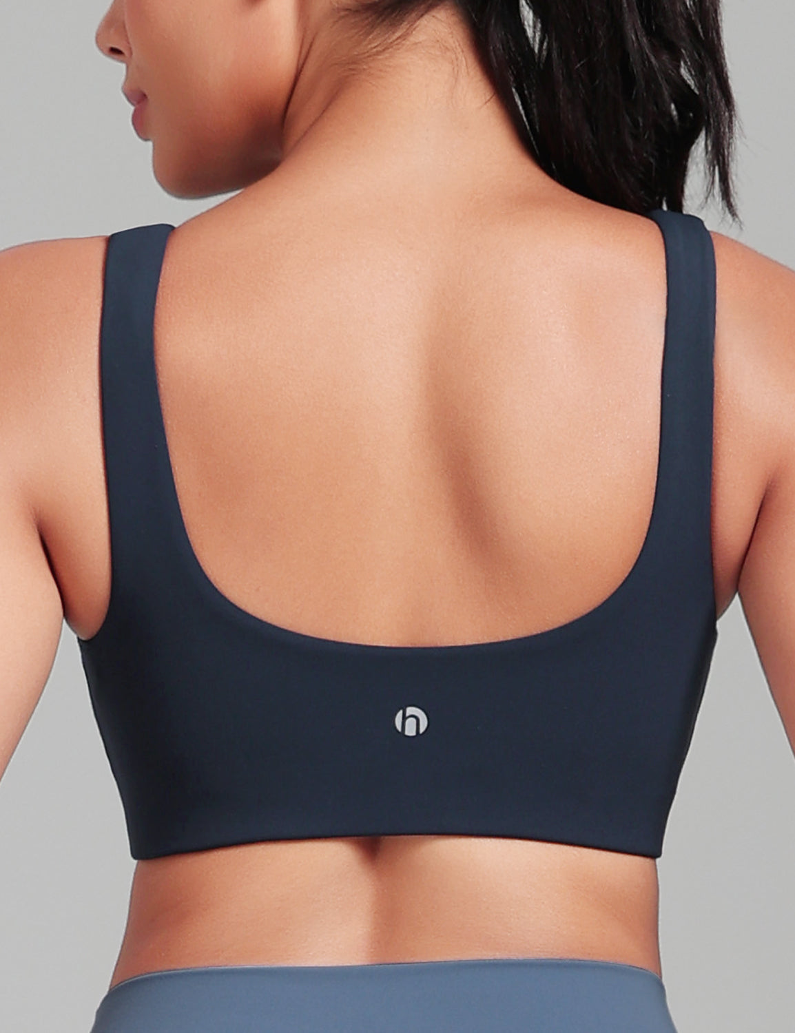 HeyNuts Womens U Back Sports Bra, Scoop Neck Low Impact Workout Yoga Tops Padded with Built in Bras A-D Cups