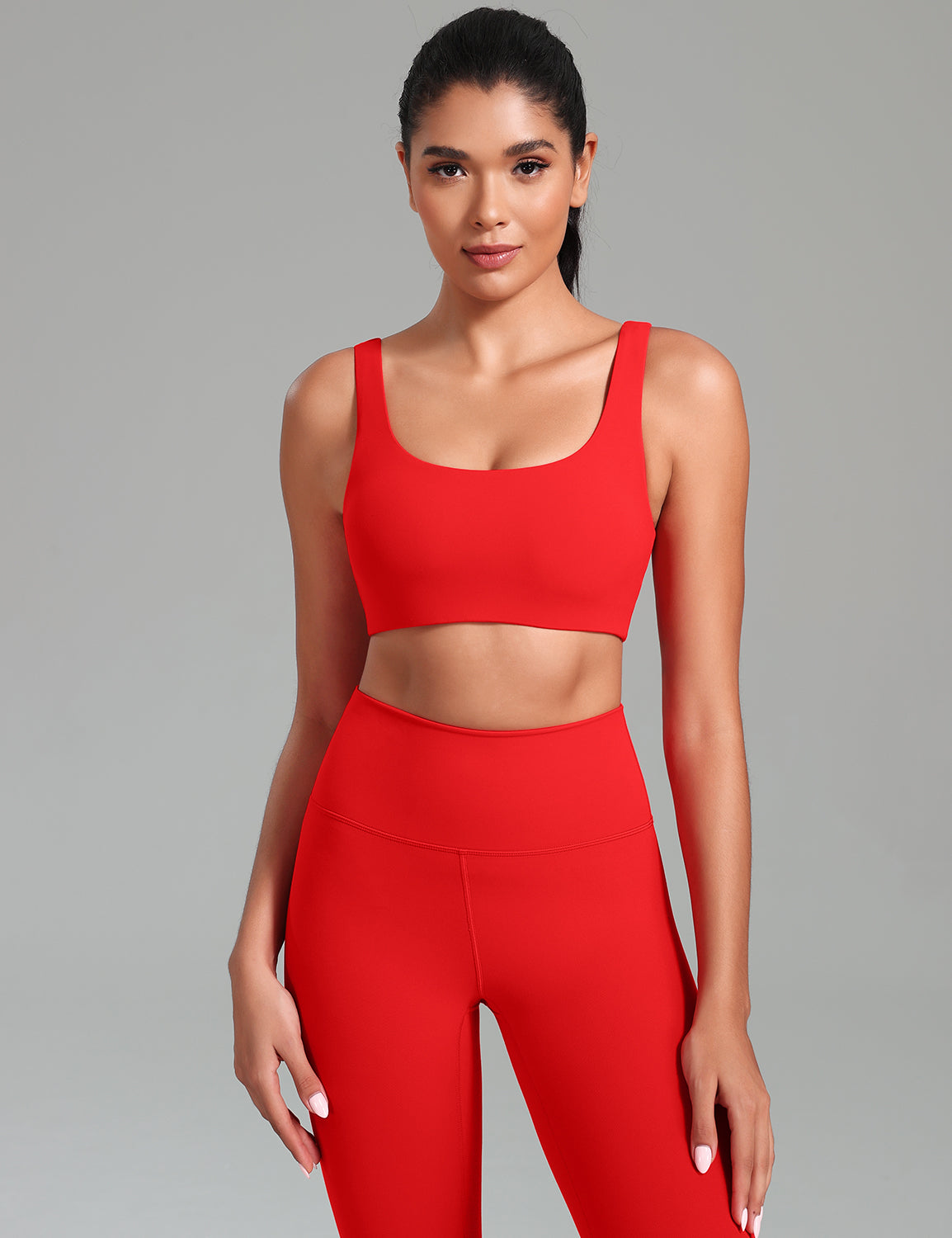 HeyNuts Womens U Back Sports Bra, Scoop Neck Low Impact Workout Yoga Tops Padded with Built in Bras A-D Cups