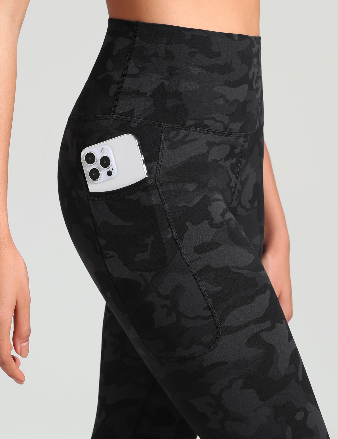 HeyNuts Workout Pro 7/8 Leggings with Side Pockets for Women, High Waisted Tummy Control Compression Pants 25''