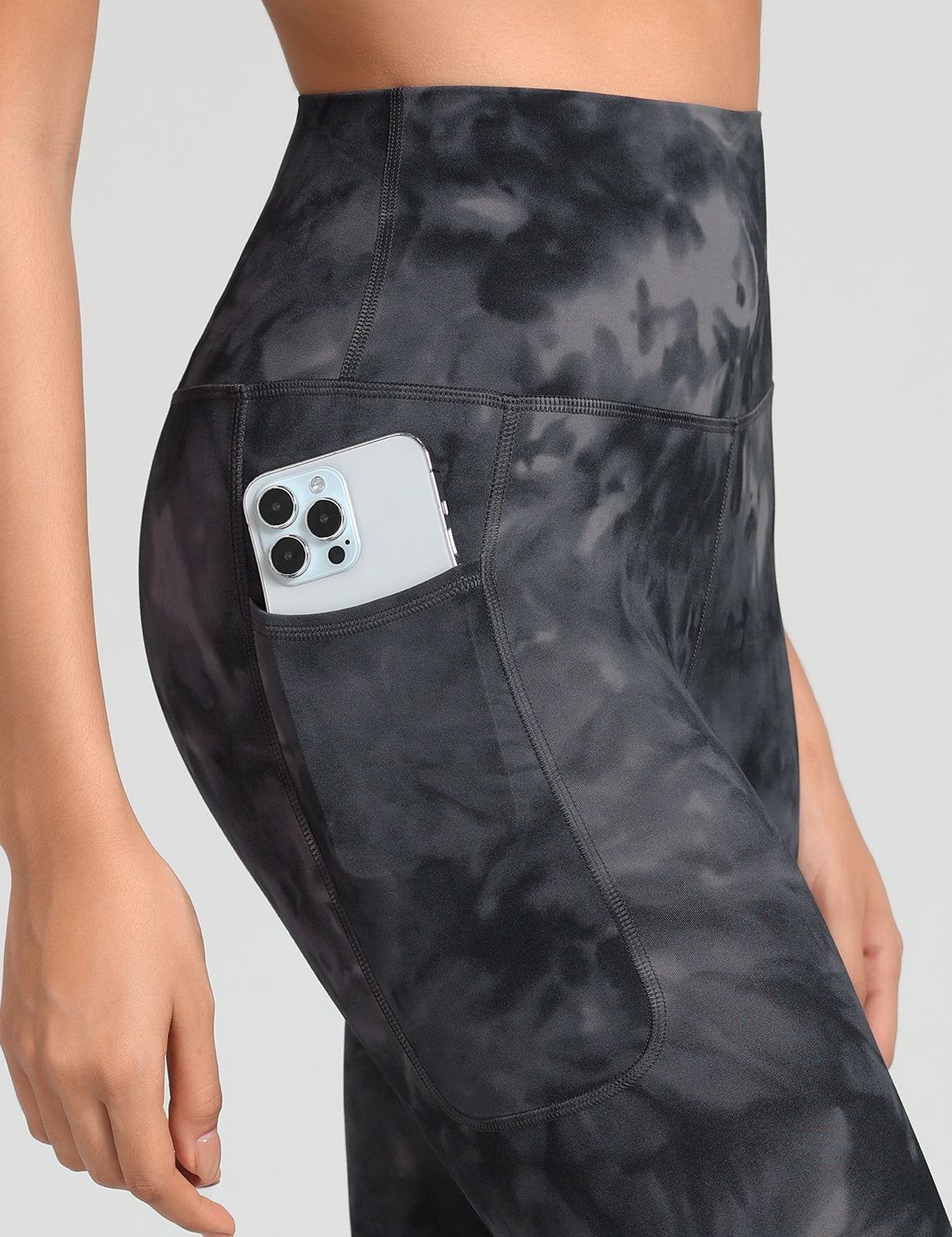 HeyNuts Workout Pro 7/8 Leggings with Side Pockets for Women, High Waisted Tummy Control Compression Pants 25''