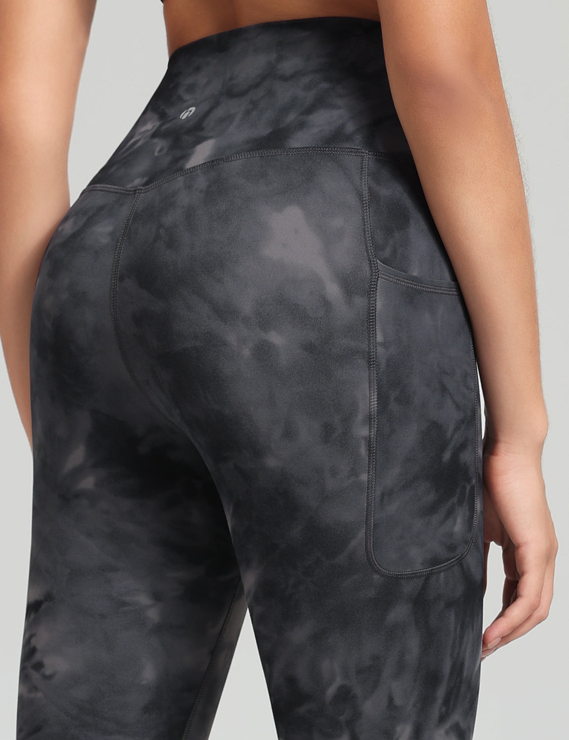 HeyNuts Workout Pro 7/8 Leggings with Side Pockets for Women, High Waisted Tummy Control Compression Pants 25''