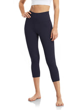 Load image into Gallery viewer, Capris Leggings Midnight Navy
