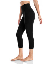 Load image into Gallery viewer, HeyNuts Essential Yoga Capris Leggings With Side Pockets 21&#39;&#39;
